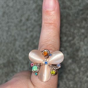 Beautiful floral/ butterfly type  woman’s ring size 7.5